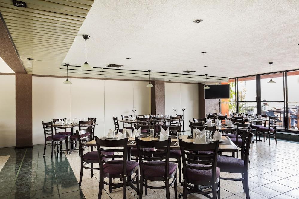 Hotel Flamingo Irapuato Buitenkant foto