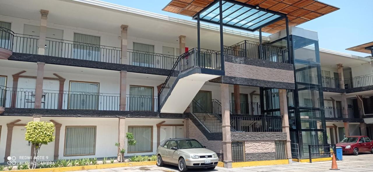 Hotel Flamingo Irapuato Buitenkant foto