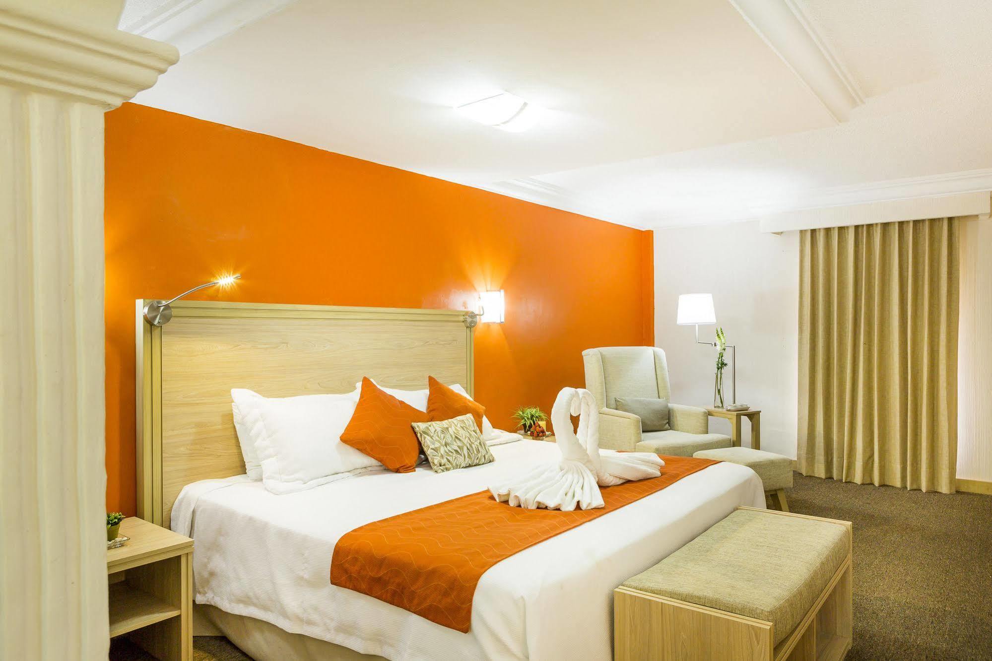 Hotel Flamingo Irapuato Buitenkant foto