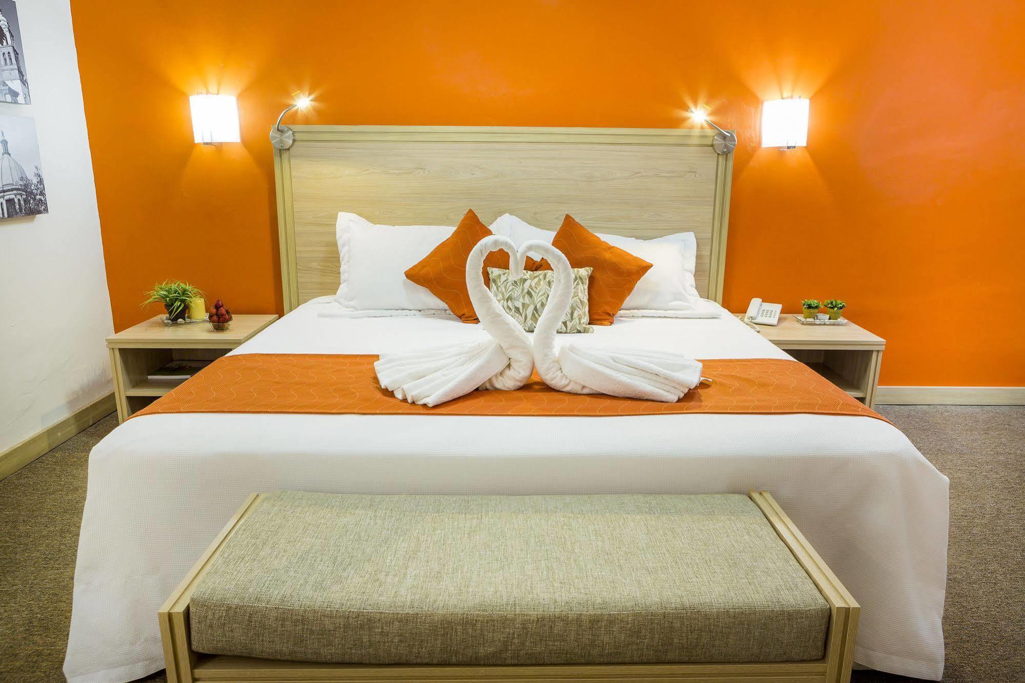 Hotel Flamingo Irapuato Buitenkant foto