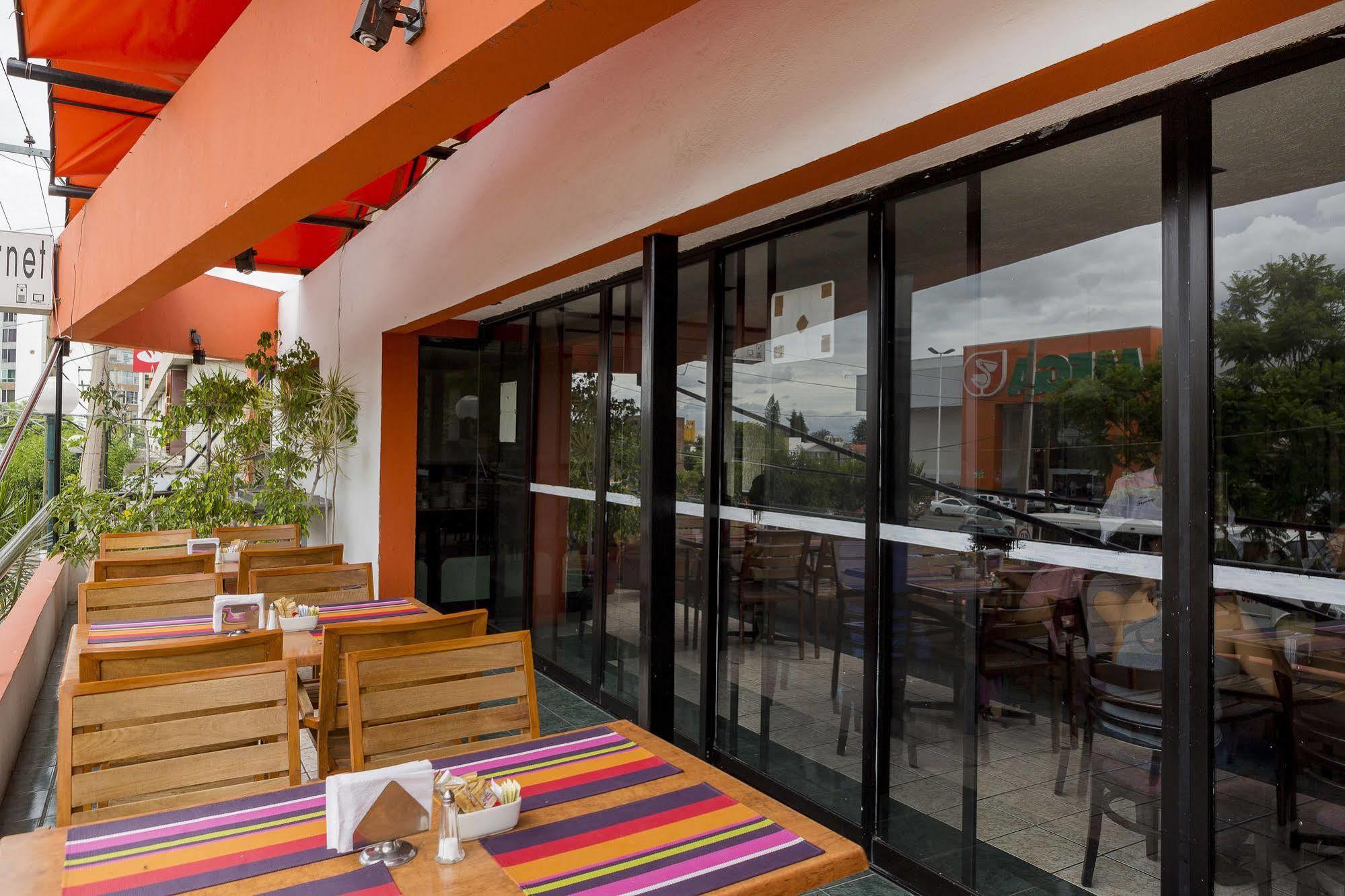 Hotel Flamingo Irapuato Buitenkant foto