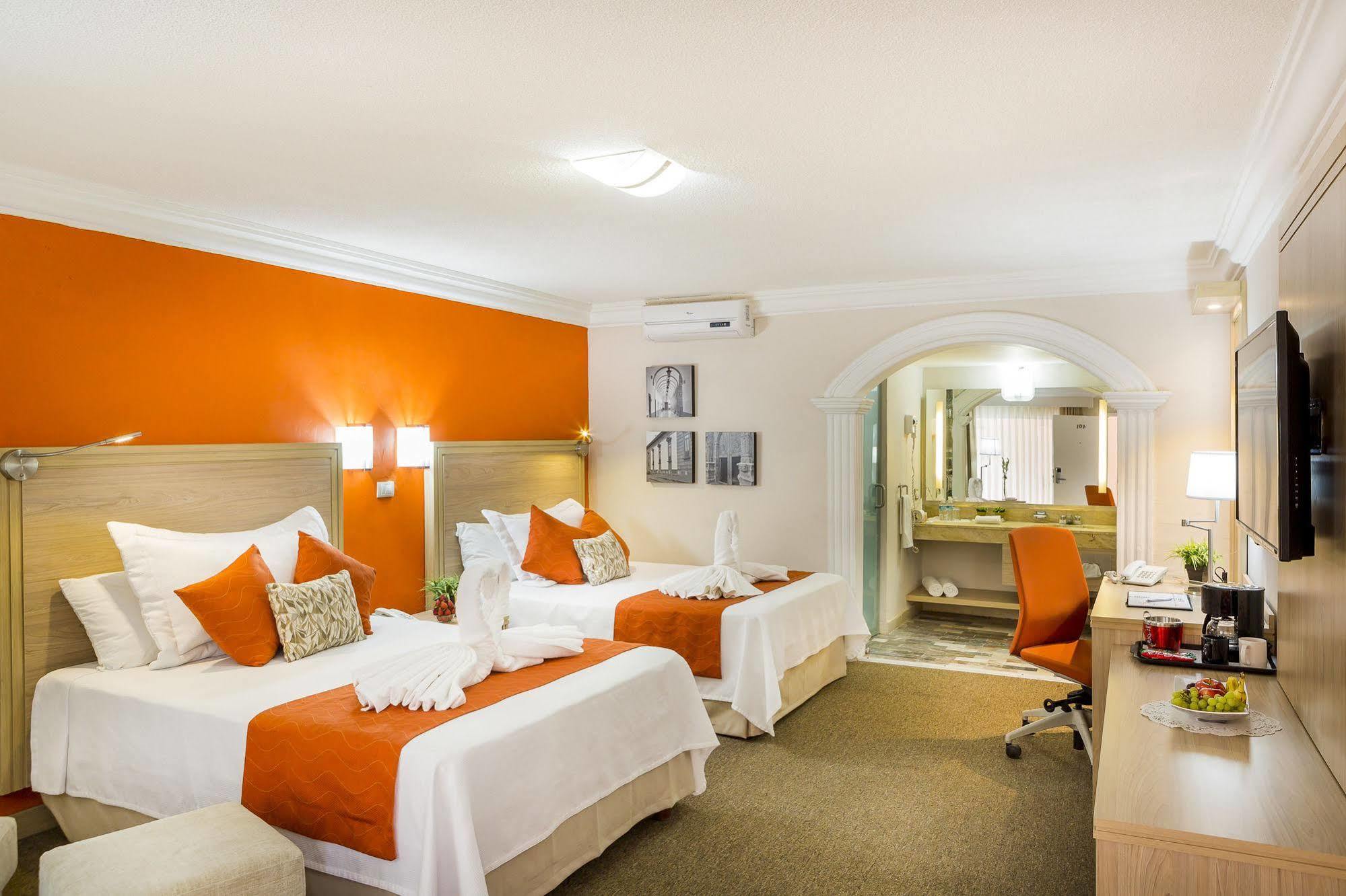 Hotel Flamingo Irapuato Buitenkant foto