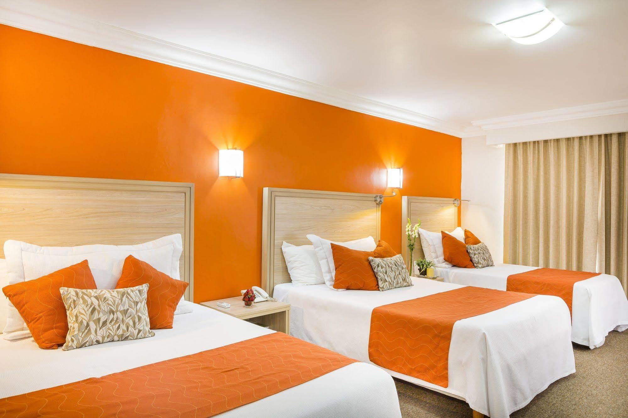 Hotel Flamingo Irapuato Buitenkant foto