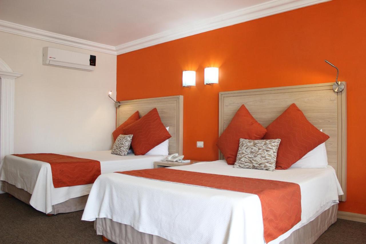 Hotel Flamingo Irapuato Buitenkant foto